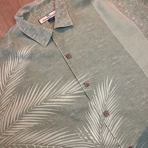 Tommy Bahama Mens L Green Floral 100% Silk Short Sleeve Vintage Hawaiian Shirt